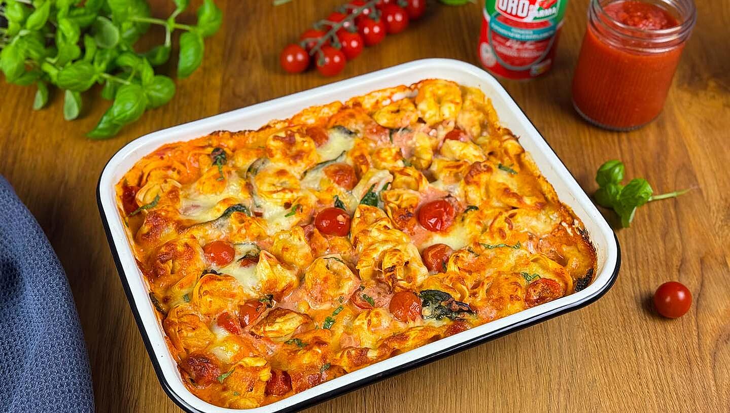Tortellini Casserole with Cherry Tomatoes and Spinach