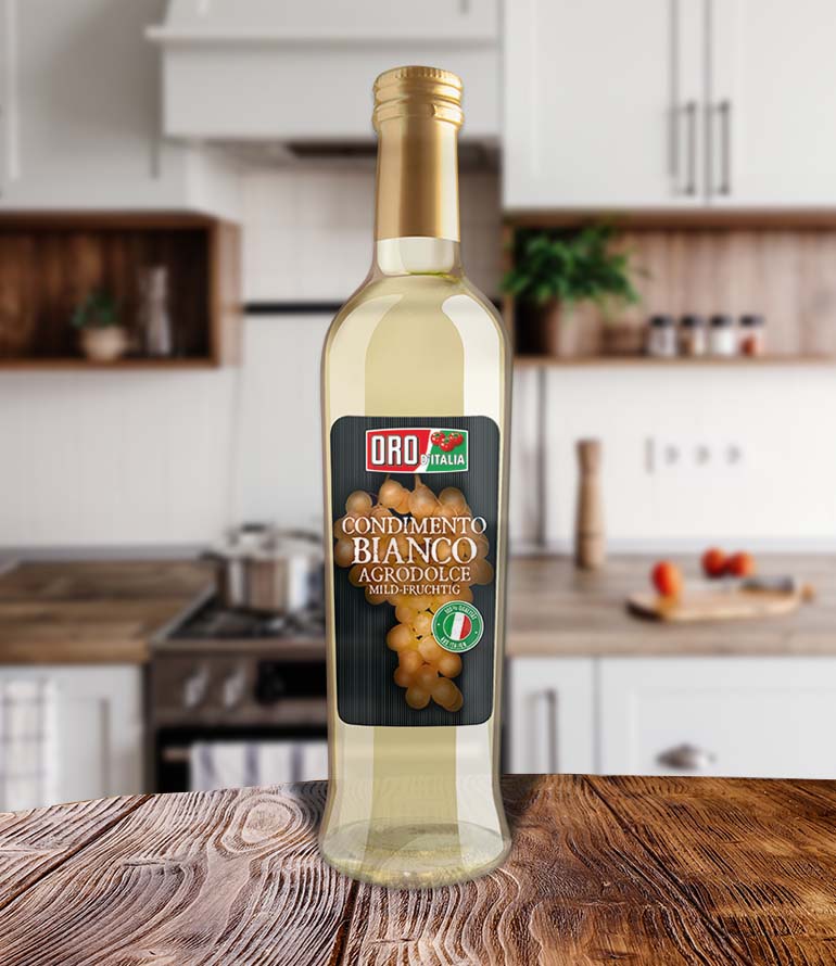Condimento Bianco from ORO d´Italia in a 500ml glass bottle.